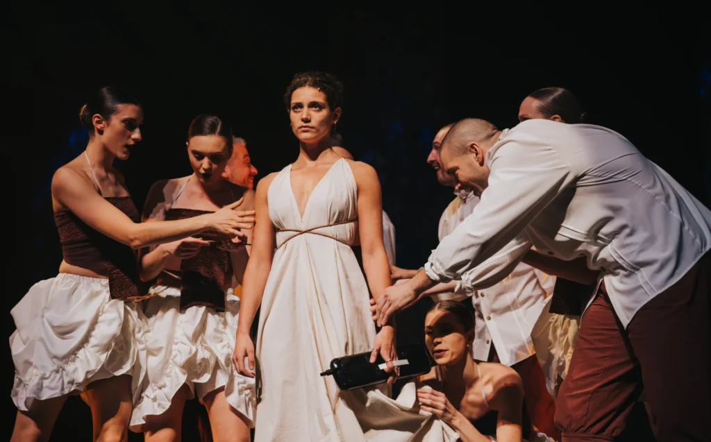 Koresh Dance Company full ensemble with Sage DeAgro-Ruopp. Photo by Contigo Photos + Films.